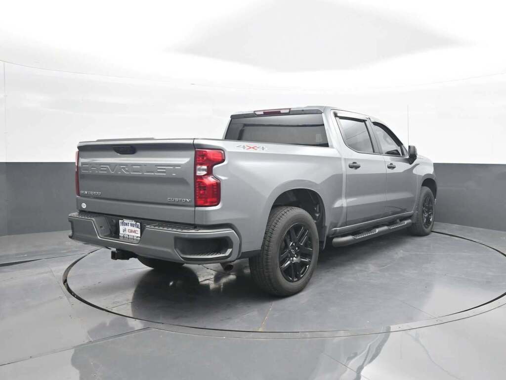 2024 Chevrolet Silverado 1500 Custom