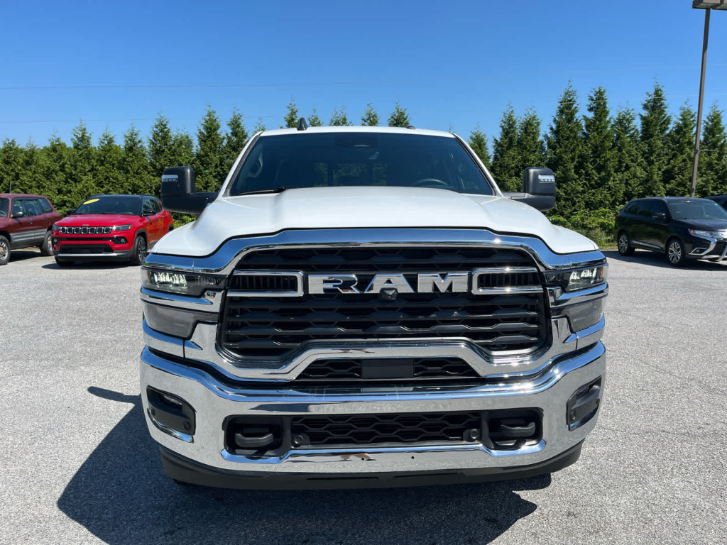 2026 Ram 2500 Tradesman Crew Cab 4x4 8' Box