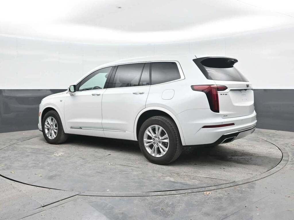 2024 Cadillac XT6 AWD Luxury