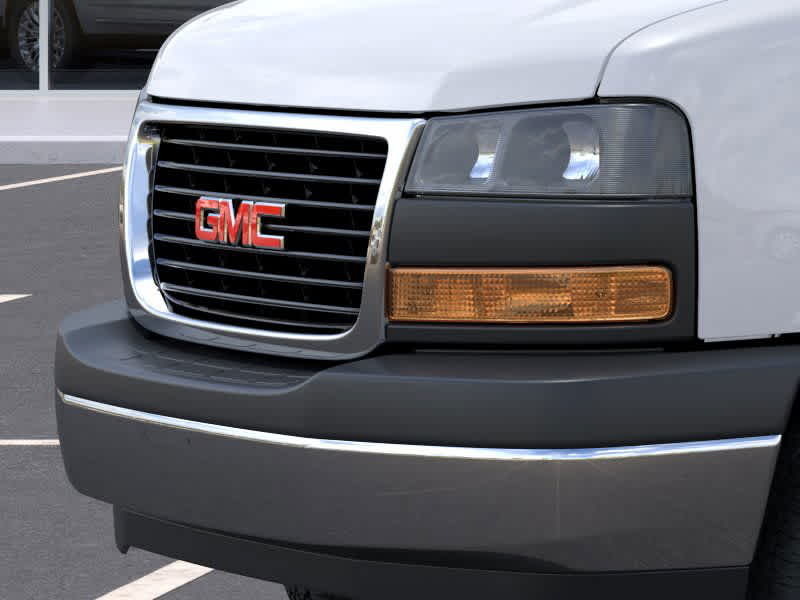 2025 GMC Savana Cutaway Work Van