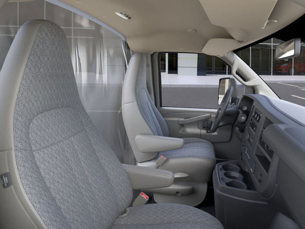 2025 GMC Savana Cutaway Work Van