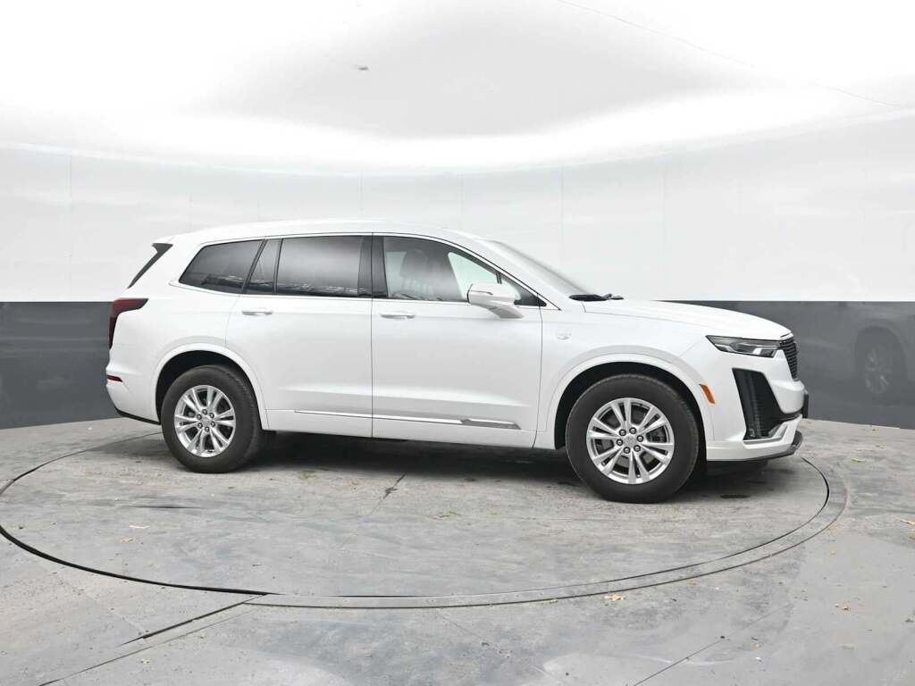 2024 Cadillac XT6 AWD Luxury