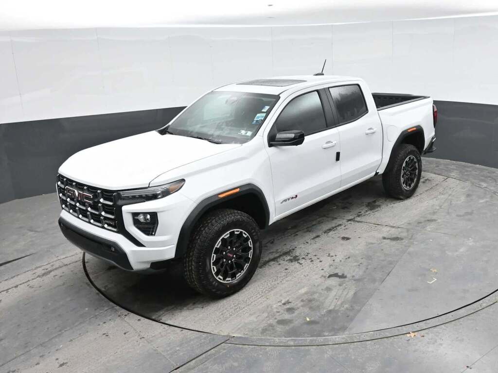 2026 GMC Canyon AT4, 4WD