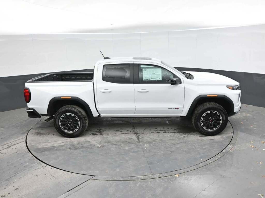 2026 GMC Canyon AT4, 4WD