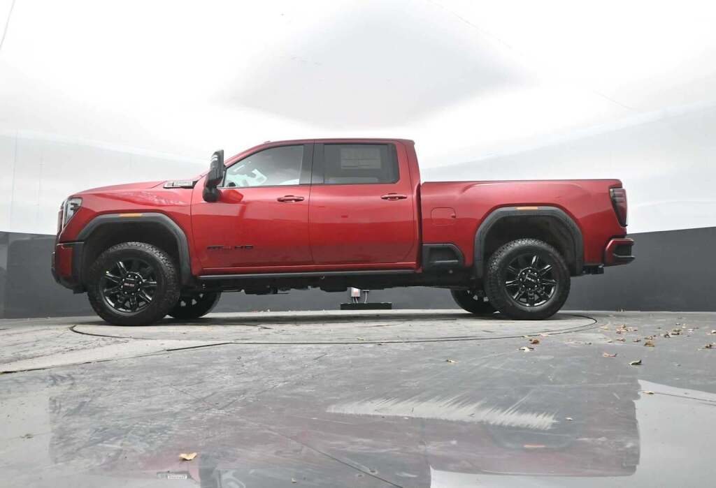 2026 GMC Sierra 2500HD AT4