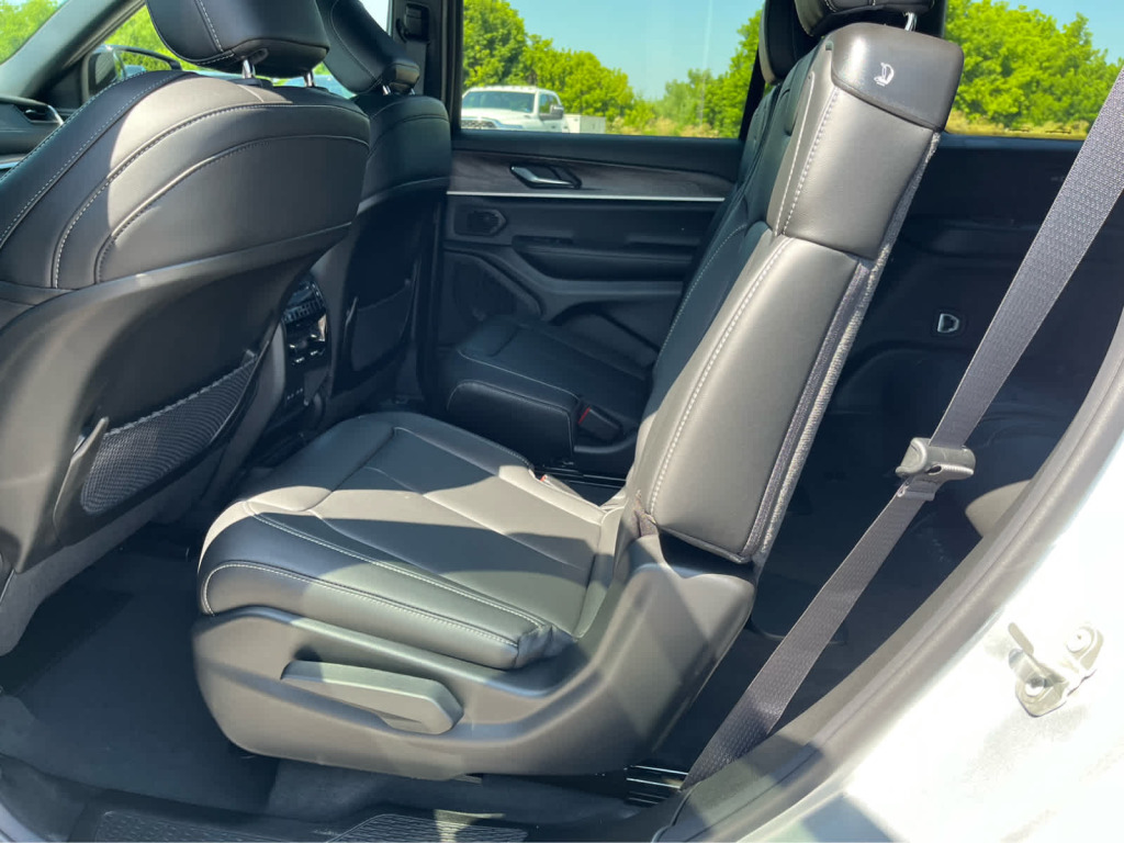 2026 Jeep Grand Cherokee L Limited 4x4