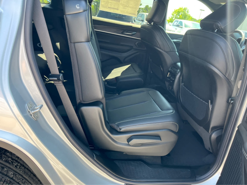 2026 Jeep Grand Cherokee L Limited 4x4