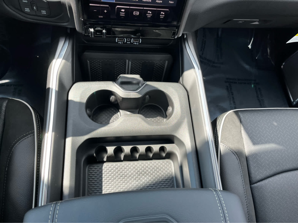 2026 Ram 2500 Laramie Mega Cab 4x4 6'4" Box