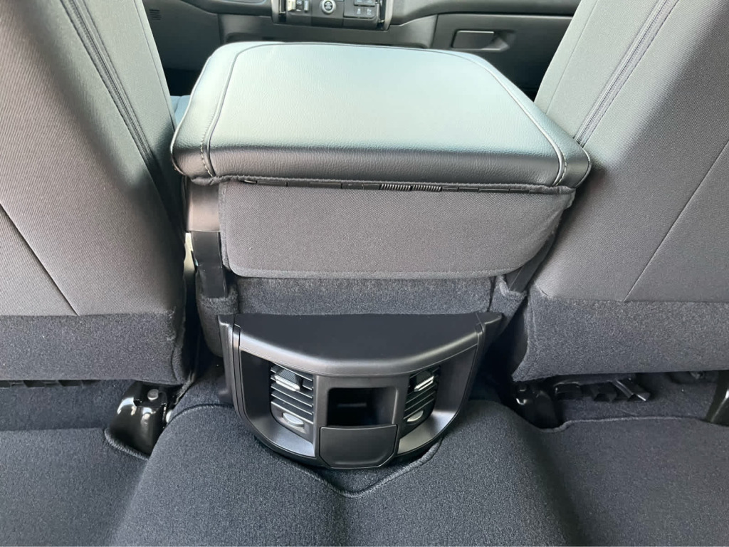 2026 Ram 2500 Tradesman Crew Cab 4x4 8' Box
