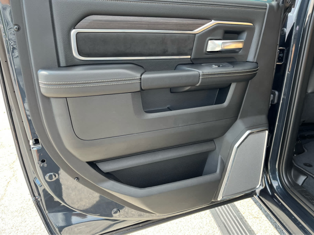2026 Ram 2500 Laramie Mega Cab 4x4 6'4" Box