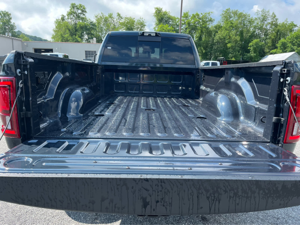 2026 Ram 2500 Tradesman Crew Cab 4x4 8' Box