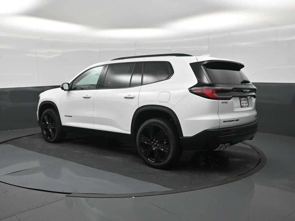 2026 GMC Acadia Elevation AWD