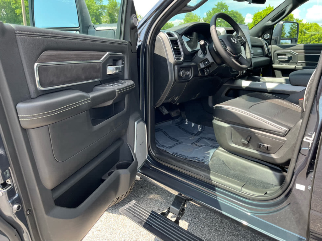2026 Ram 2500 Laramie Mega Cab 4x4 6'4" Box