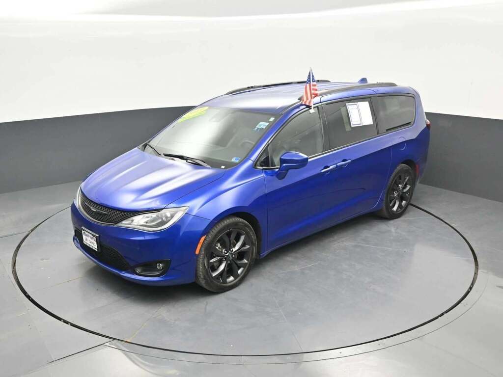 2019 Chrysler Pacifica Touring L Plus