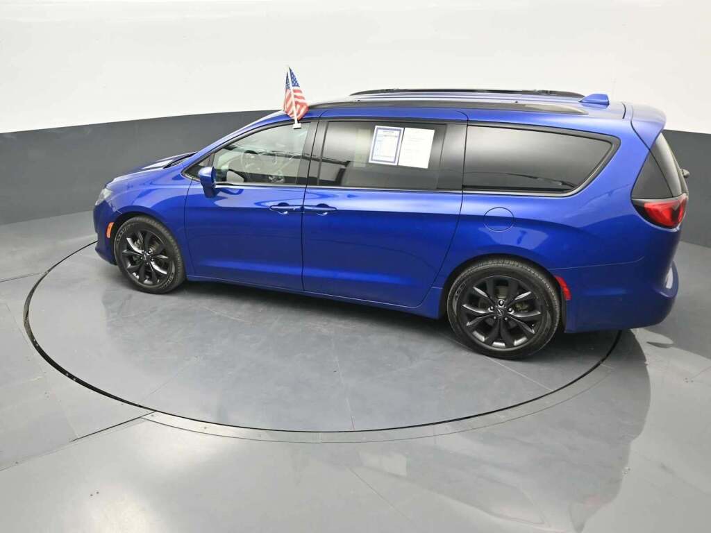 2019 Chrysler Pacifica Touring L Plus