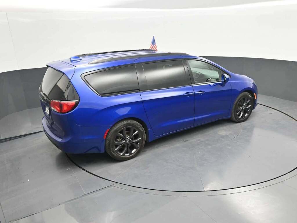 2019 Chrysler Pacifica Touring L Plus
