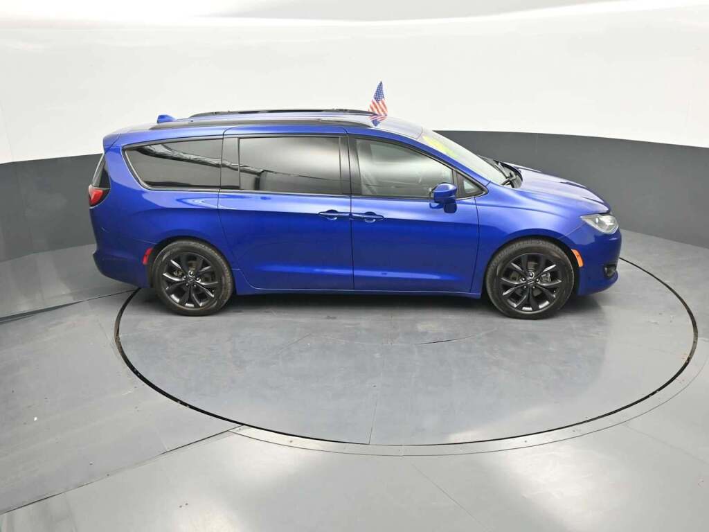 2019 Chrysler Pacifica Touring L Plus