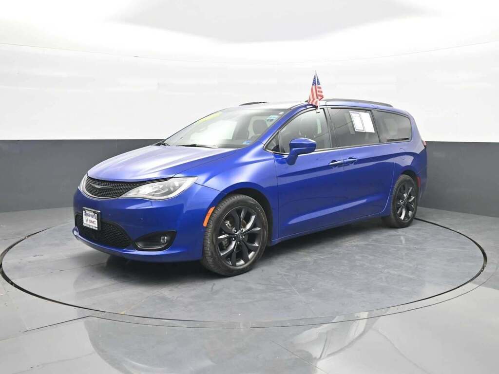 2019 Chrysler Pacifica Touring L Plus