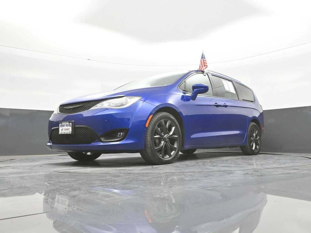 2019 Chrysler Pacifica Touring L Plus