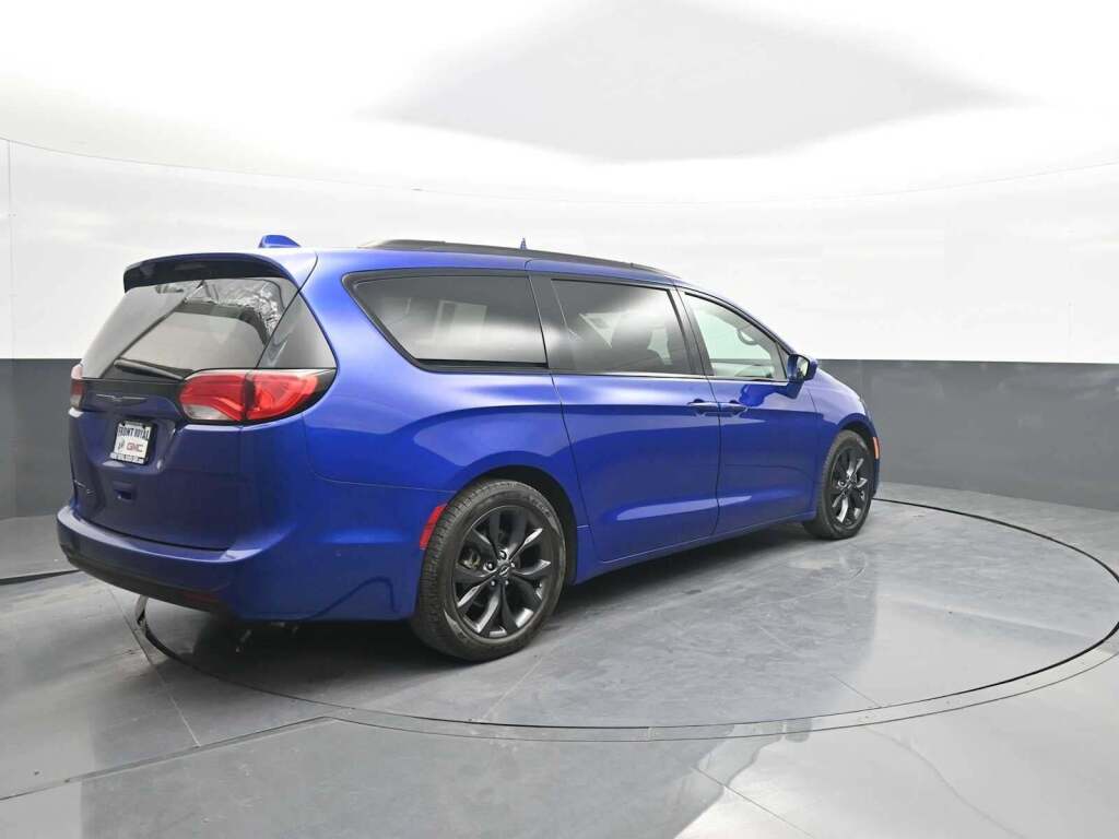 2019 Chrysler Pacifica Touring L Plus