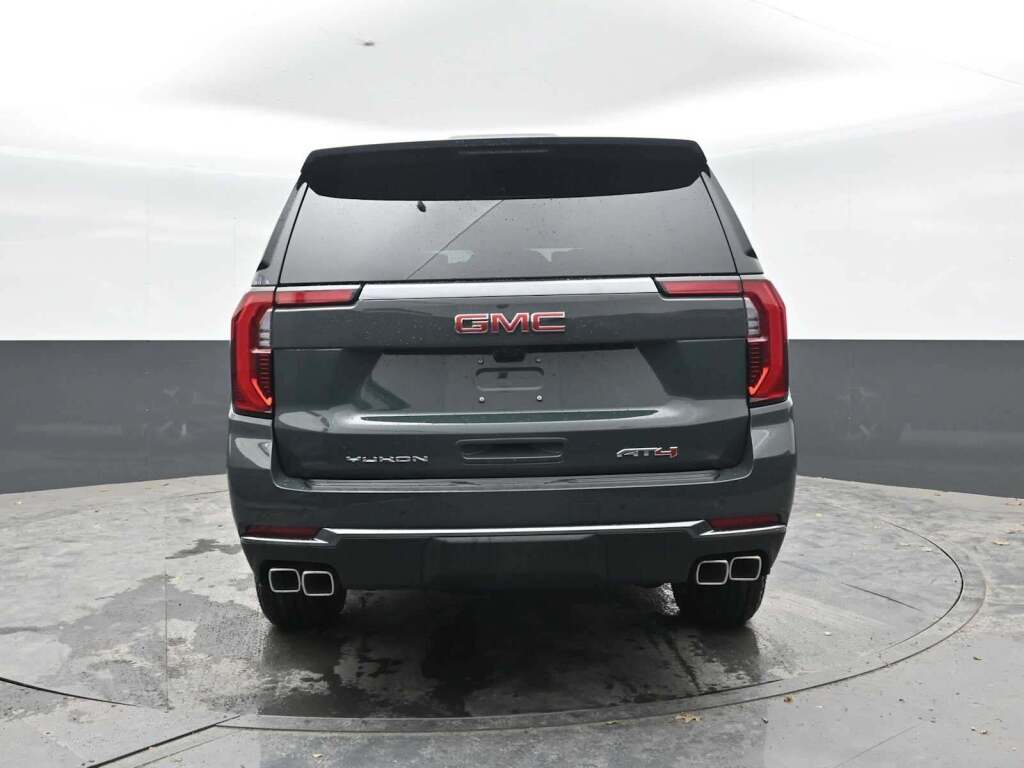 2026 GMC Yukon XL 4WD AT4