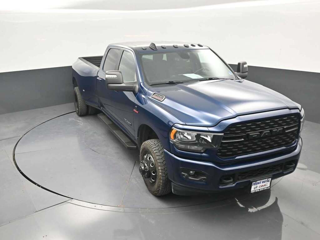 2024 Ram 3500 Big Horn Crew Cab 4x4 8' Box