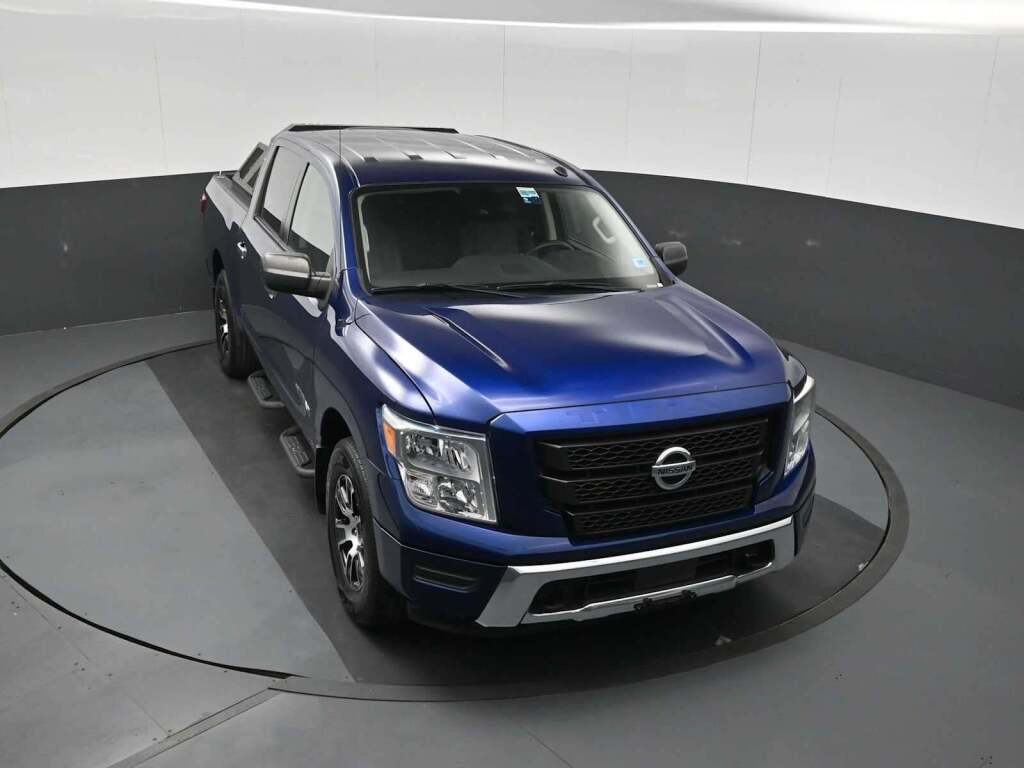 2021 Nissan TITAN Crew Cab SV 4x4