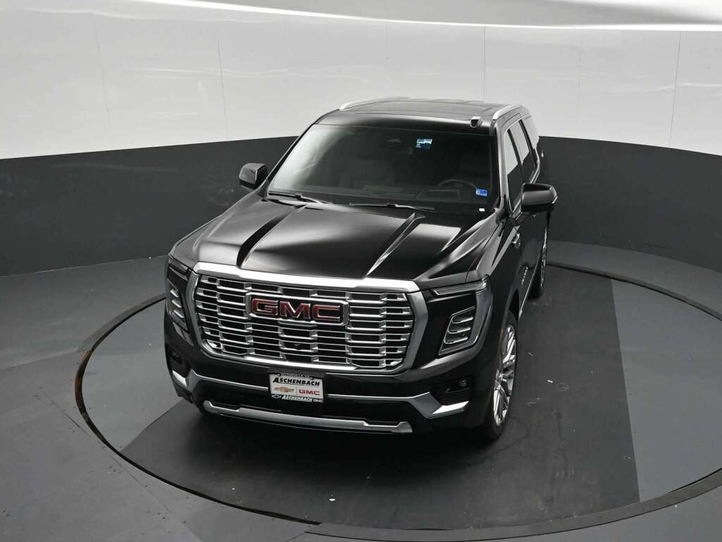 2026 GMC Yukon 4WD Denali