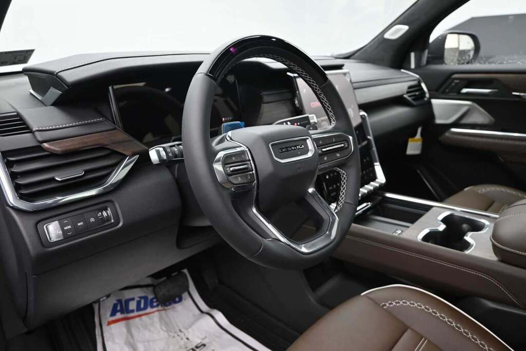 2026 GMC Acadia Denali Ultimate AWD