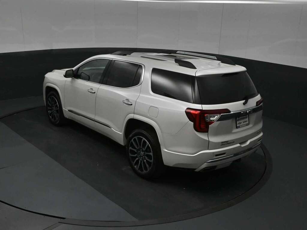 2020 GMC Acadia AWD Denali