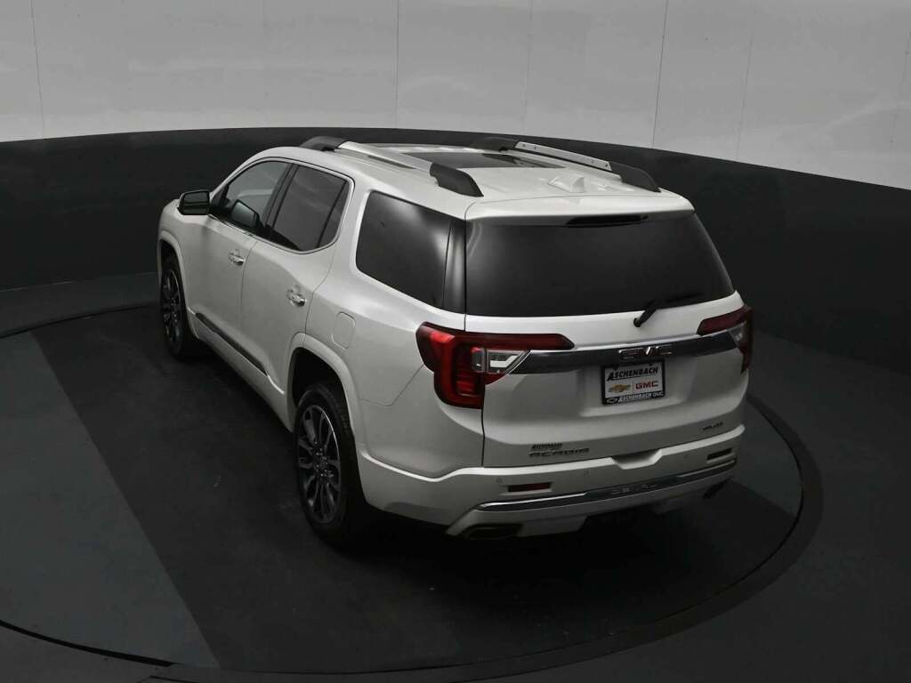 2020 GMC Acadia AWD Denali