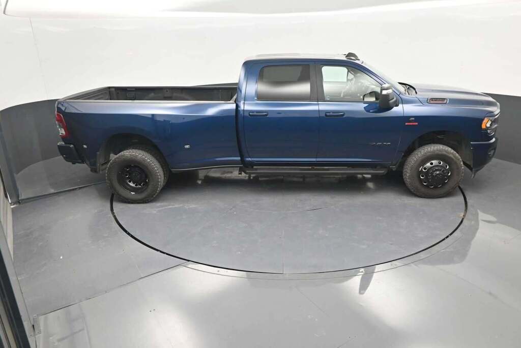 2024 Ram 3500 Big Horn Crew Cab 4x4 8' Box
