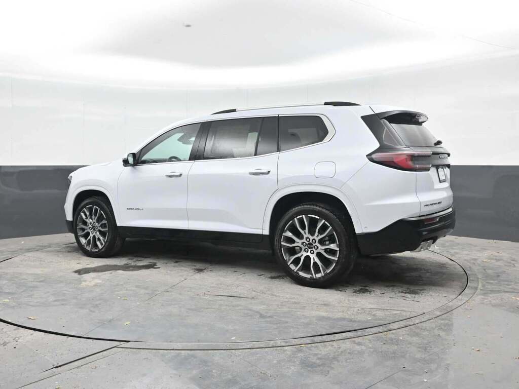 2026 GMC Acadia Denali Ultimate AWD