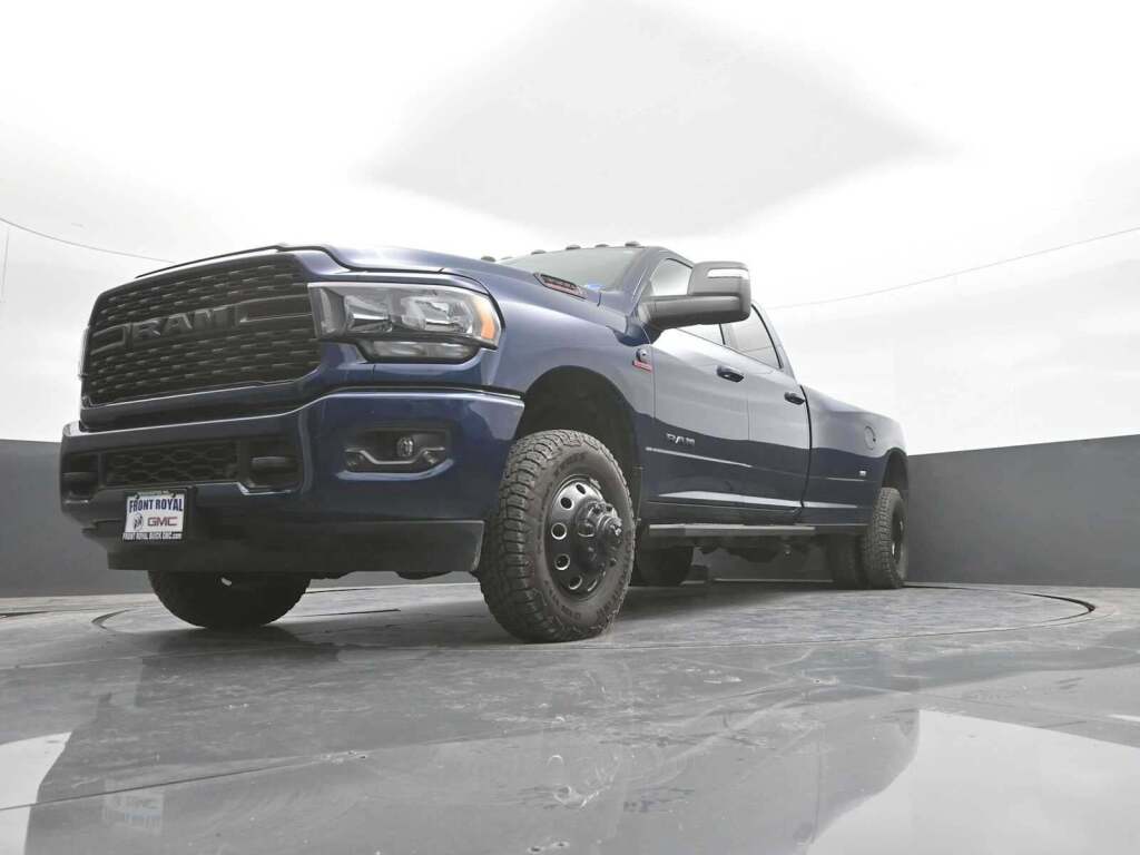 2024 Ram 3500 Big Horn Crew Cab 4x4 8' Box