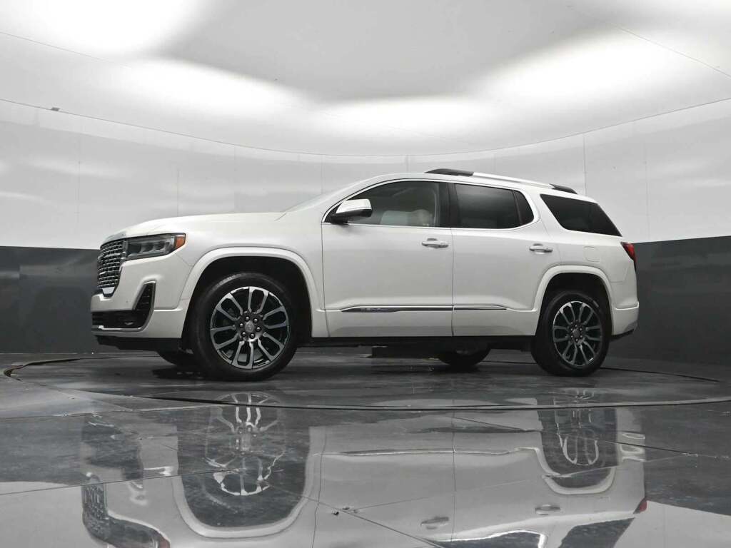 2020 GMC Acadia AWD Denali