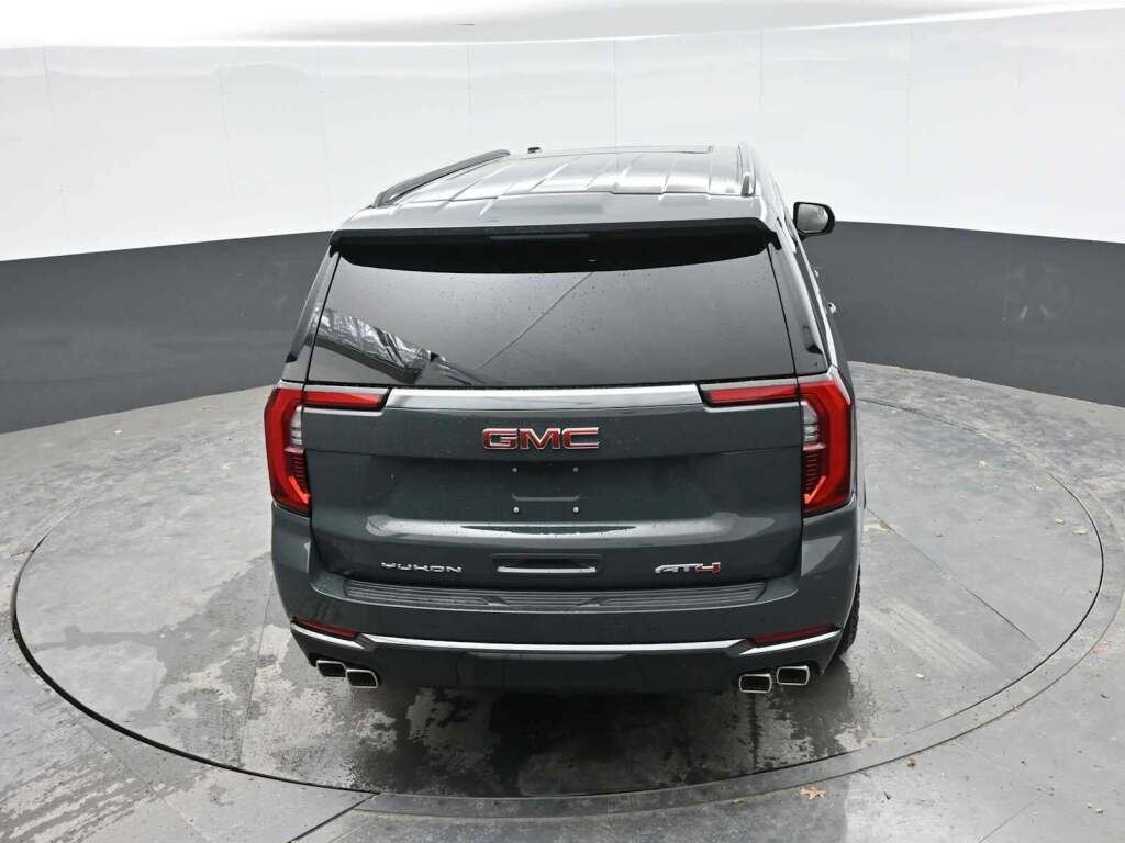 2026 GMC Yukon XL 4WD AT4
