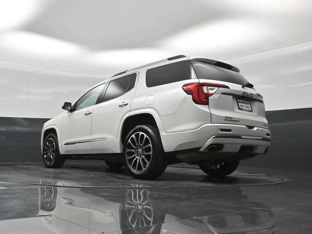 2020 GMC Acadia AWD Denali