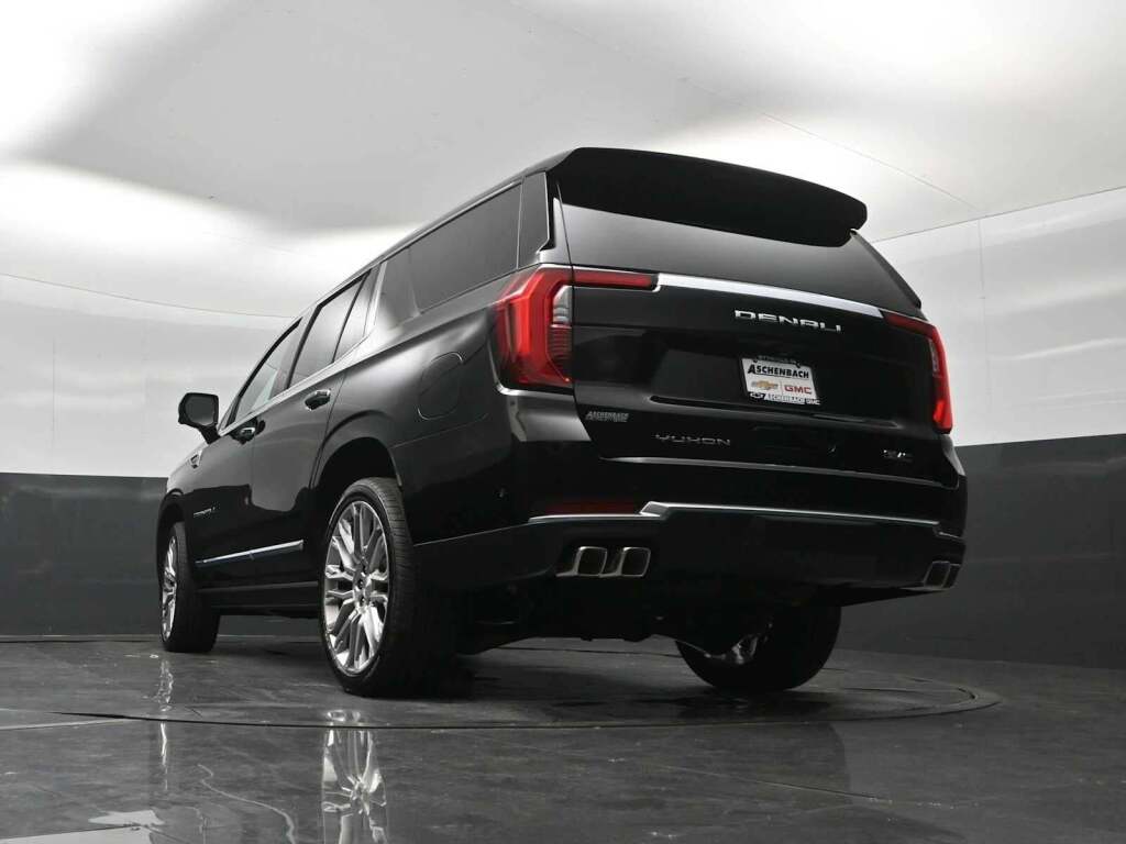 2026 GMC Yukon 4WD Denali