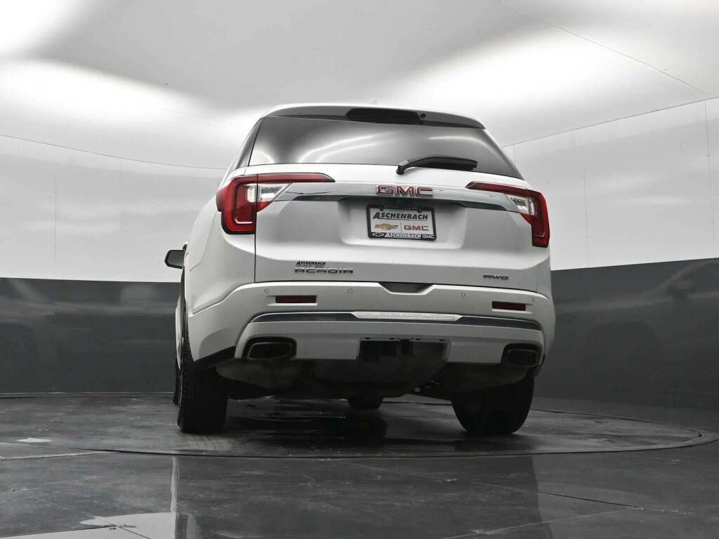 2020 GMC Acadia AWD Denali