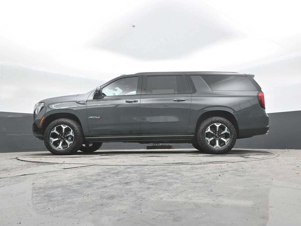 2026 GMC Yukon XL 4WD AT4
