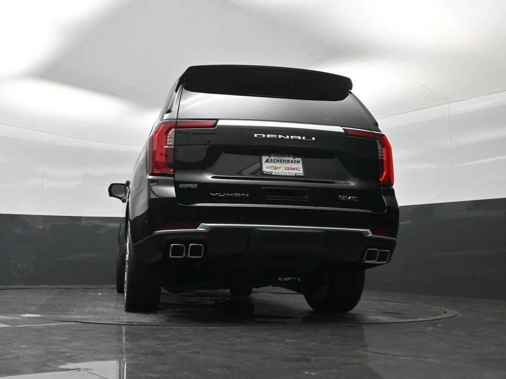 2026 GMC Yukon 4WD Denali