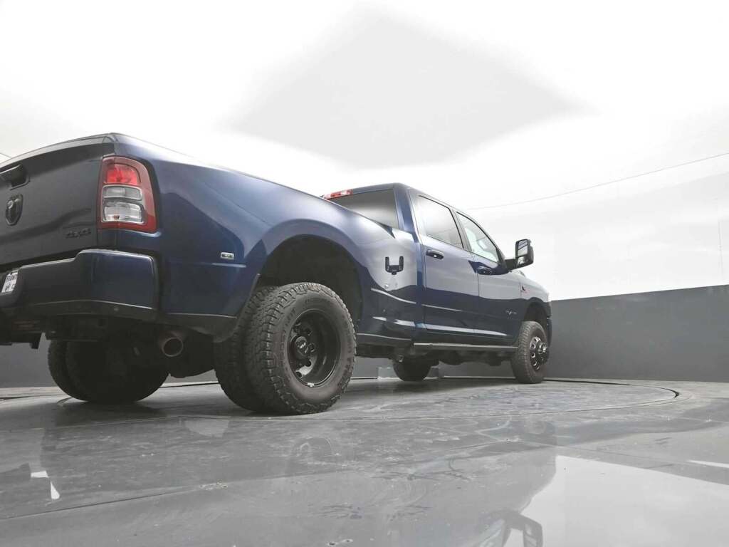 2024 Ram 3500 Big Horn Crew Cab 4x4 8' Box