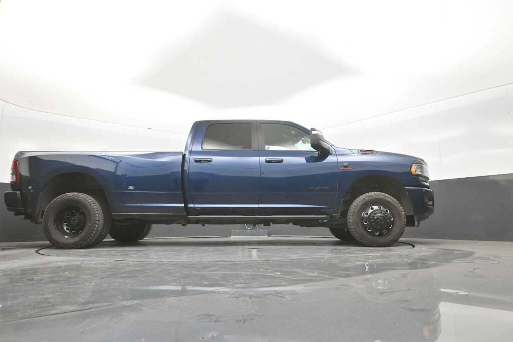 2024 Ram 3500 Big Horn Crew Cab 4x4 8' Box