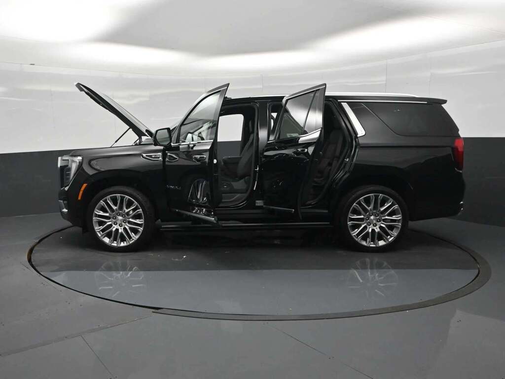 2026 GMC Yukon 4WD Denali