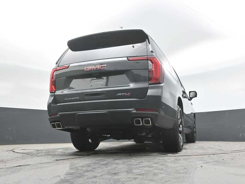 2026 GMC Yukon XL 4WD AT4