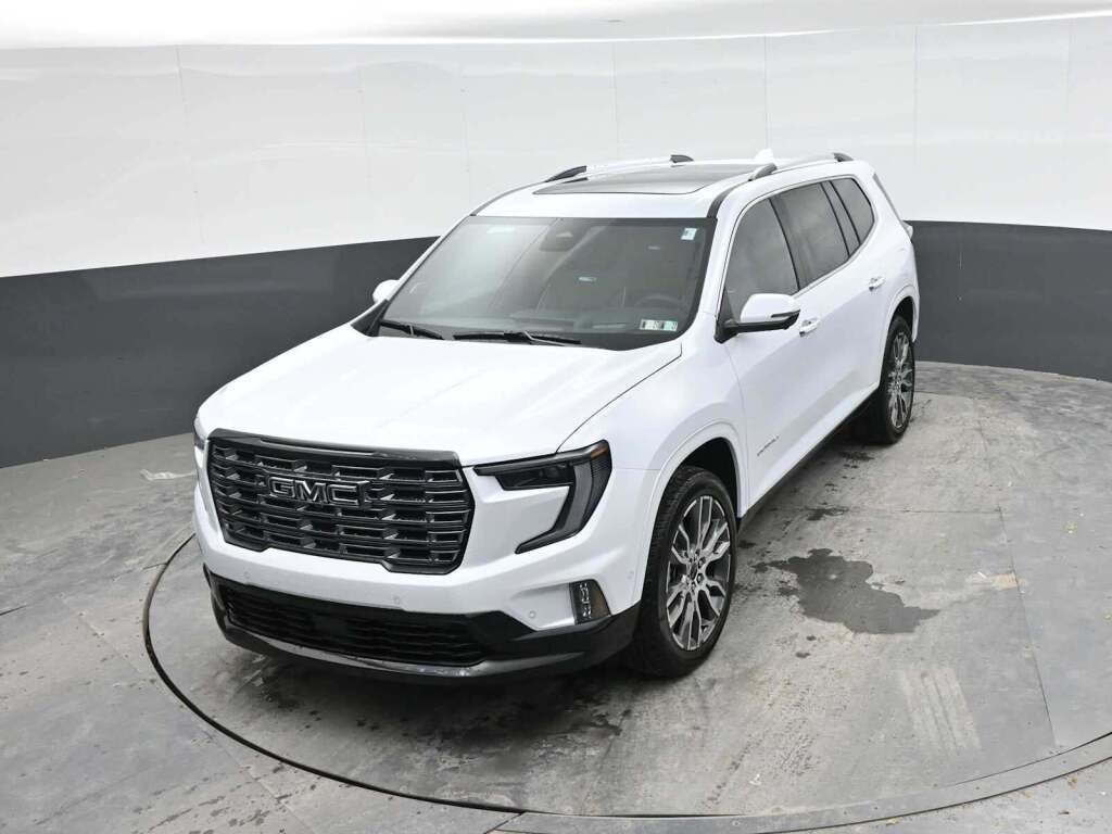 2026 GMC Acadia Denali Ultimate AWD