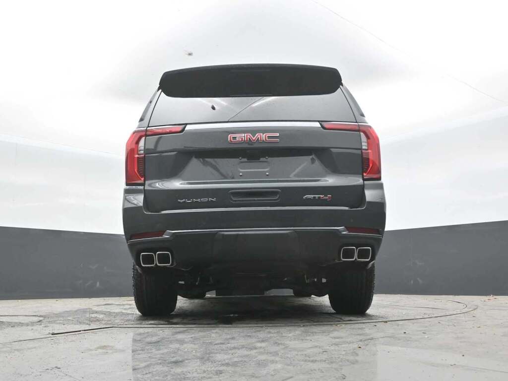 2026 GMC Yukon XL 4WD AT4