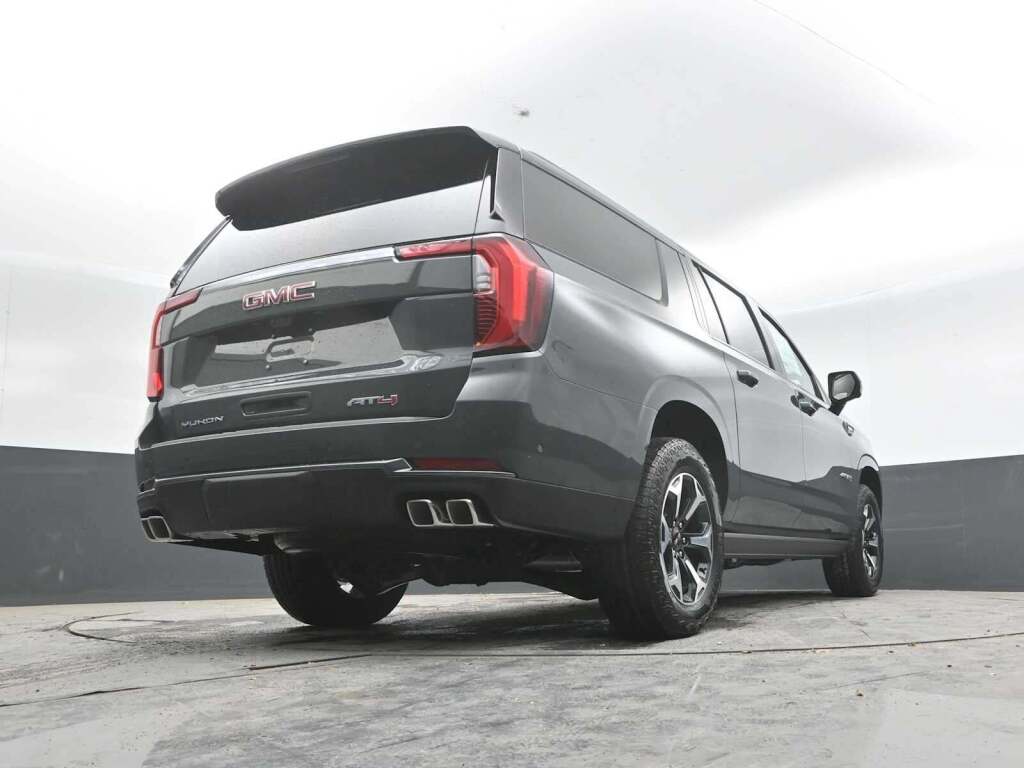 2026 GMC Yukon XL 4WD AT4