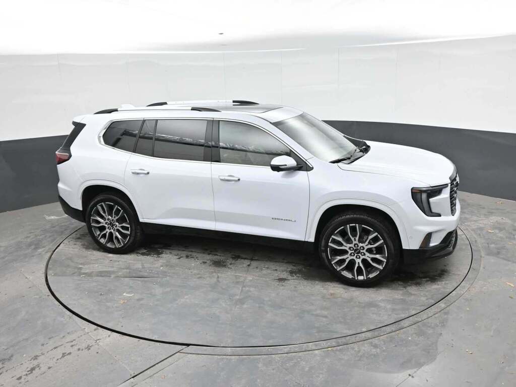 2026 GMC Acadia Denali Ultimate AWD