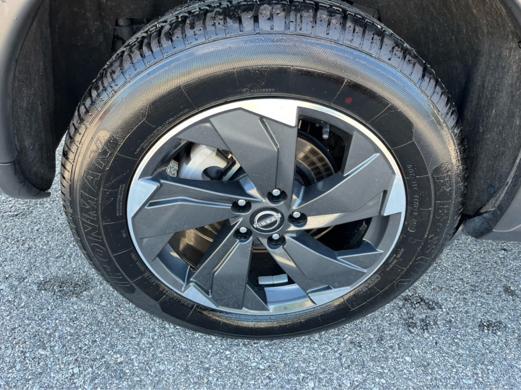 2024 Nissan Rogue SV FWD